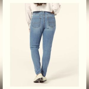 Denizen from Levi’s Women’s High rise ankle slim